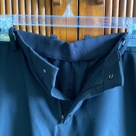 Nike Men’s DriFit Golf Shorts - Picture 9 of 13